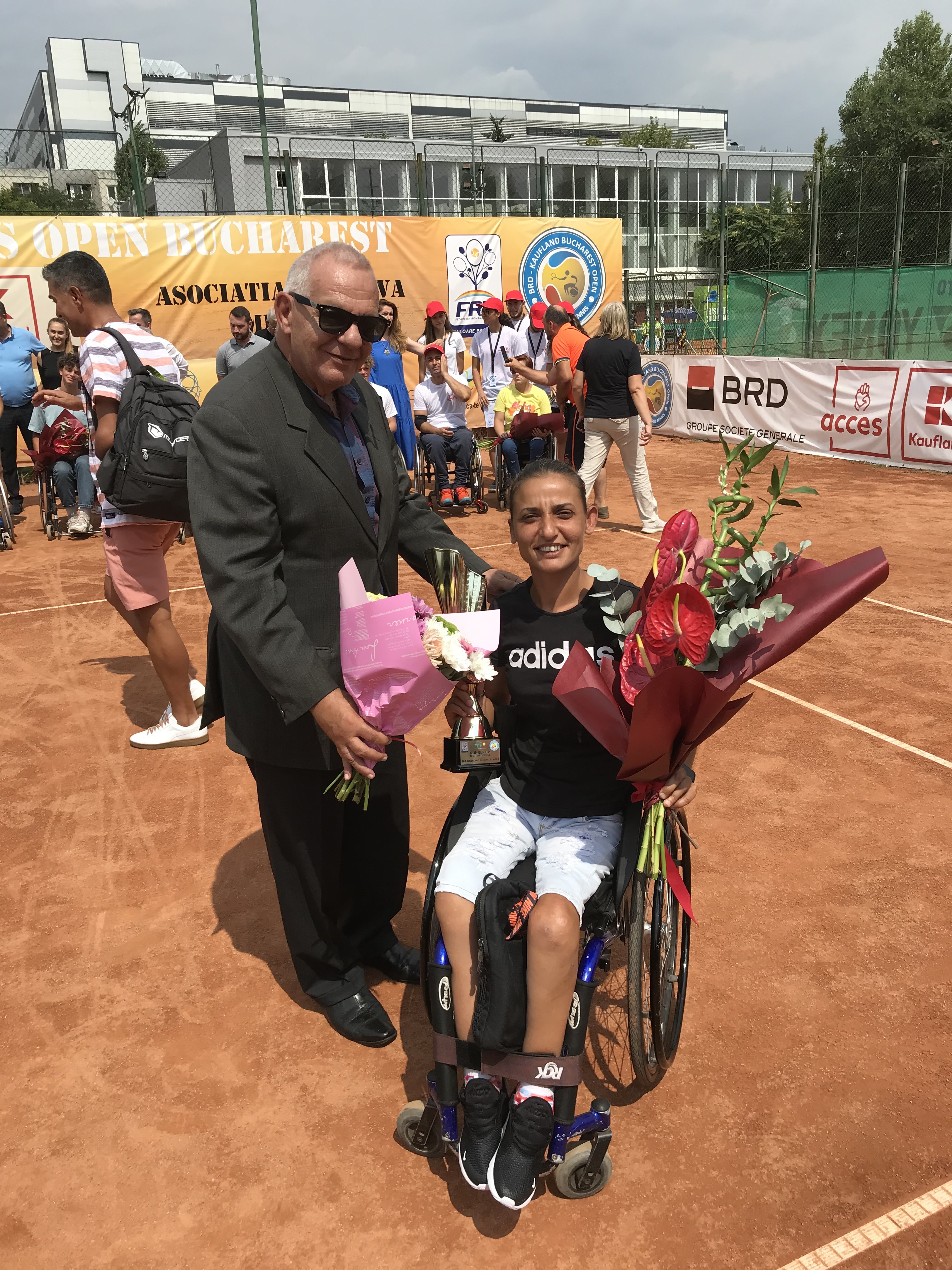 Участие на българката Зоя Чавдарова в тенис турнир за хора в инвалидни колички в Букурещ 